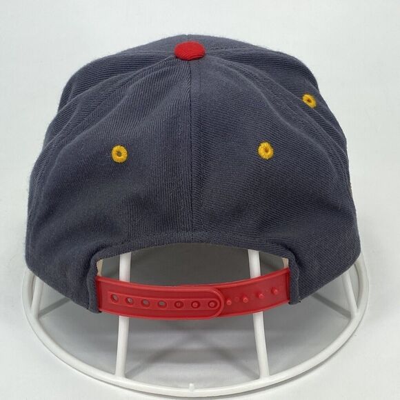 Vancouver Canucks Gray Snapback Hat Red Bill Embroidered Spell Out Zephyr (H13) - Picture 3 of 10